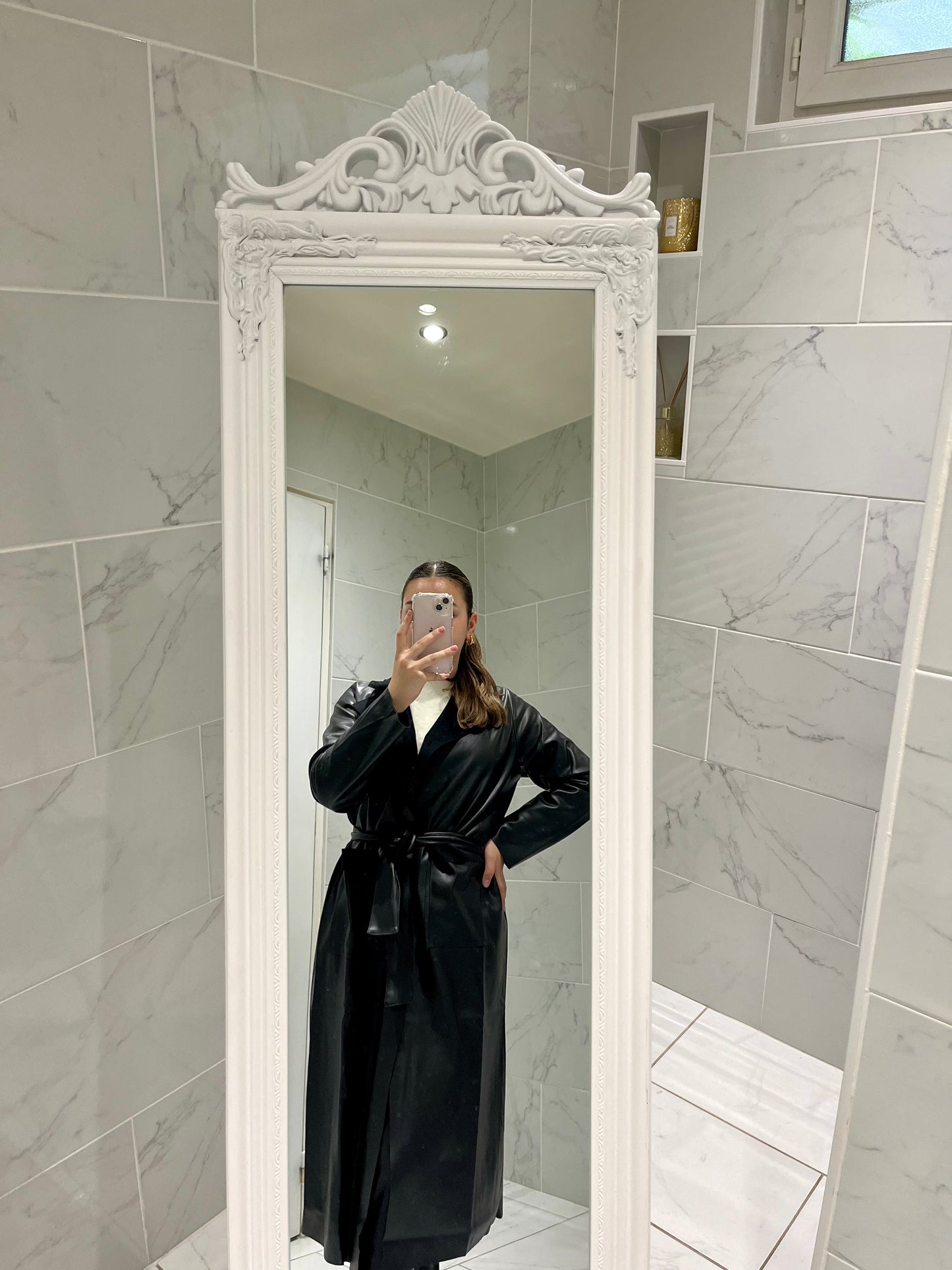 Longue veste en faux cuir