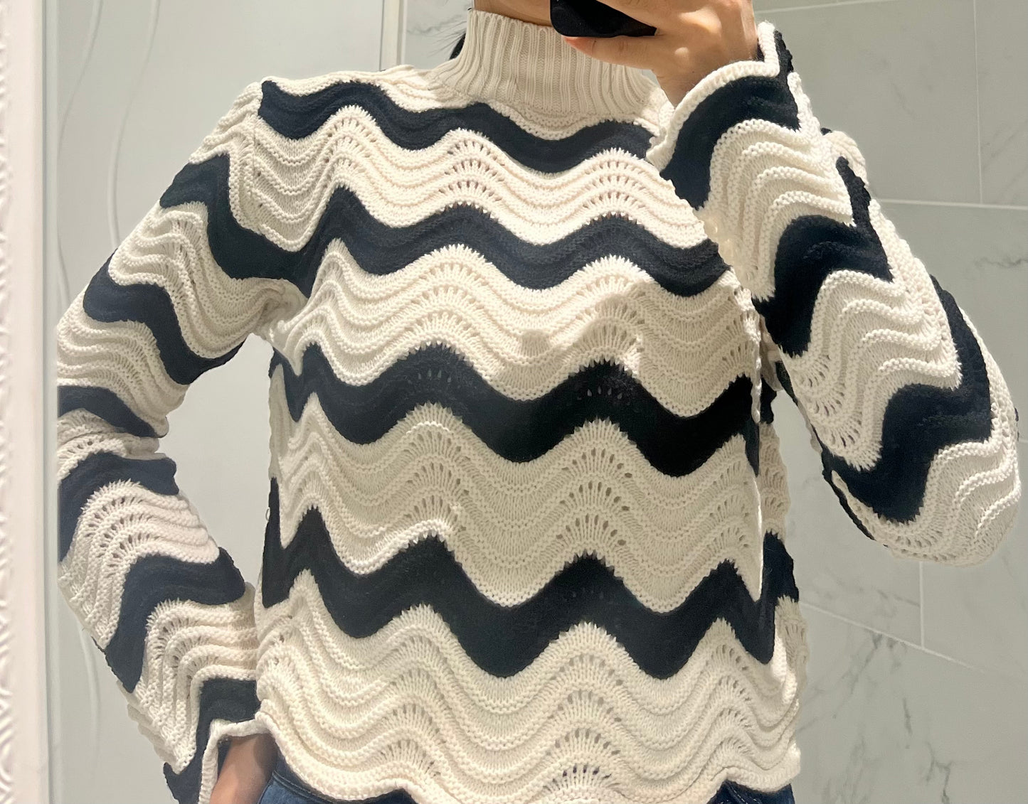 Pull à motif vagues