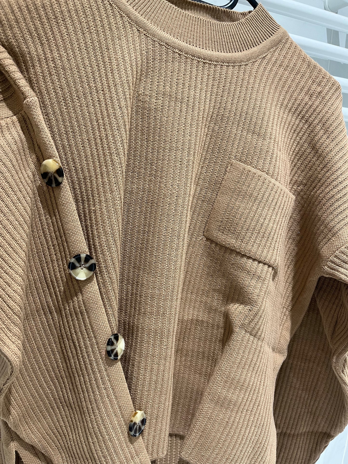 Ensemble pull et pantalon noir
