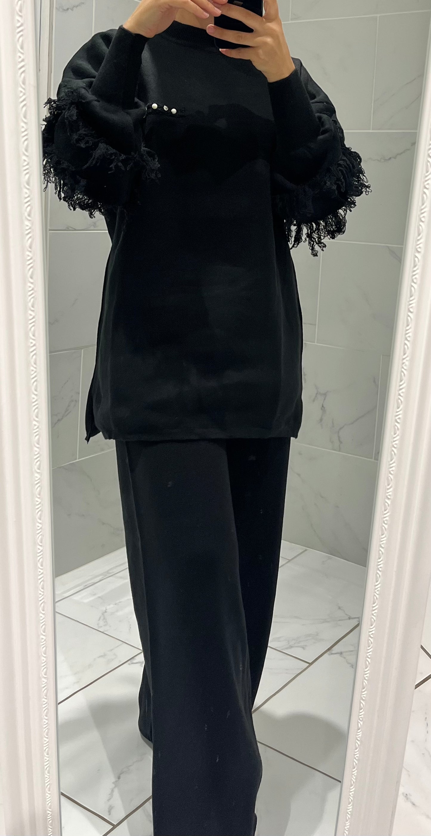 Ensemble noir avec perles